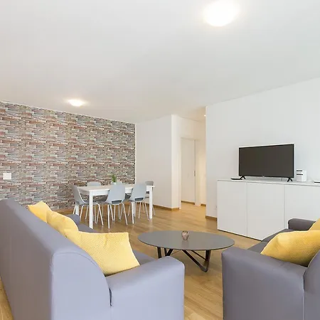 Agora Apartment *